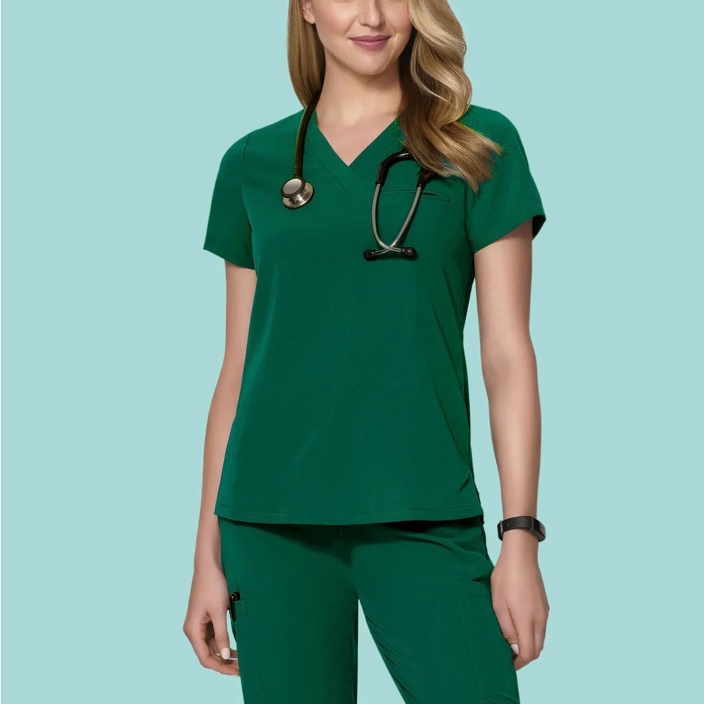 Mandala Women's Hunter Green One Pocket Short Sleeve Scrub Top - Picture 3 of 3